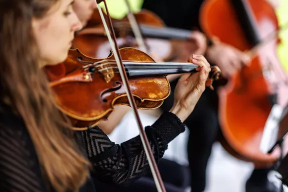 klassiek ensemble met violist.