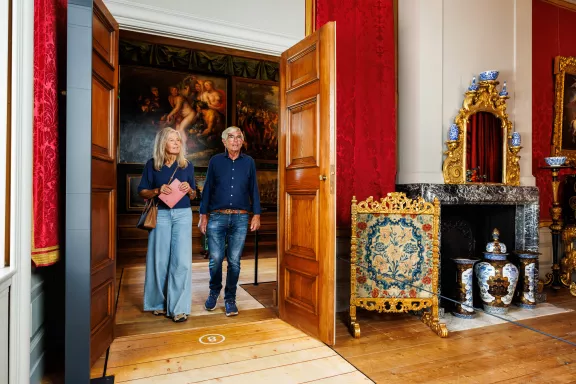 People in Princess Mary's bedroom