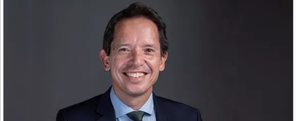 Portret van Michiel Faulhaber, sales marketeer Paleis Het Loo