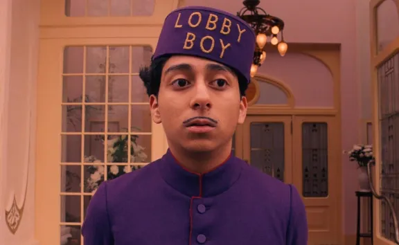 The lobby boy from *The Grand Budapest Hotel* can be seen as part of the Movie Nights at Paleis Het Loo