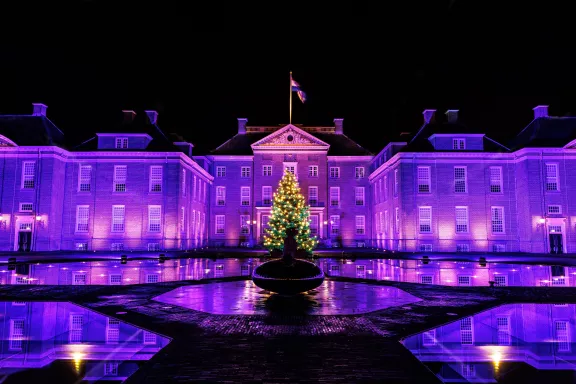 Winterpaleis Het Loo met de Nationale kerstboom