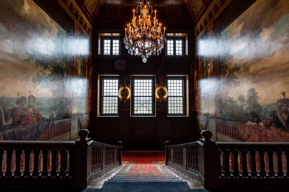 The grand staircase | Paleis Het Loo