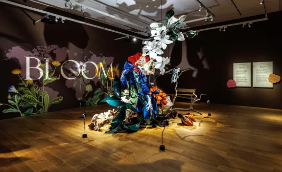 Tentoonstellingszaal Bloom met een voorwoord