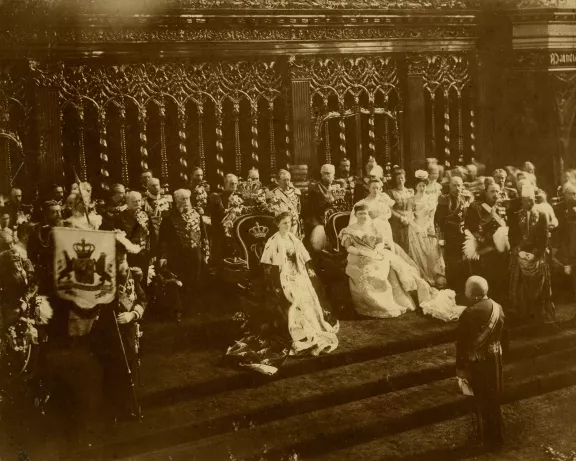 Inhuldigingsplechtigheid koningin Wilhelmina in de Nieuwe kerk | Paleis Het Loo